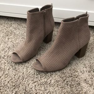 Open toe boots